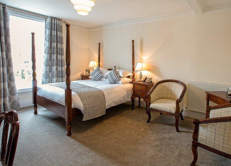 The Bishops Table Hotel Farnham  Zewnętrze zdjęcie